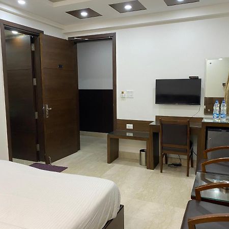Sheesh Mahal Bed & Breakfast New Delhi Exterior photo