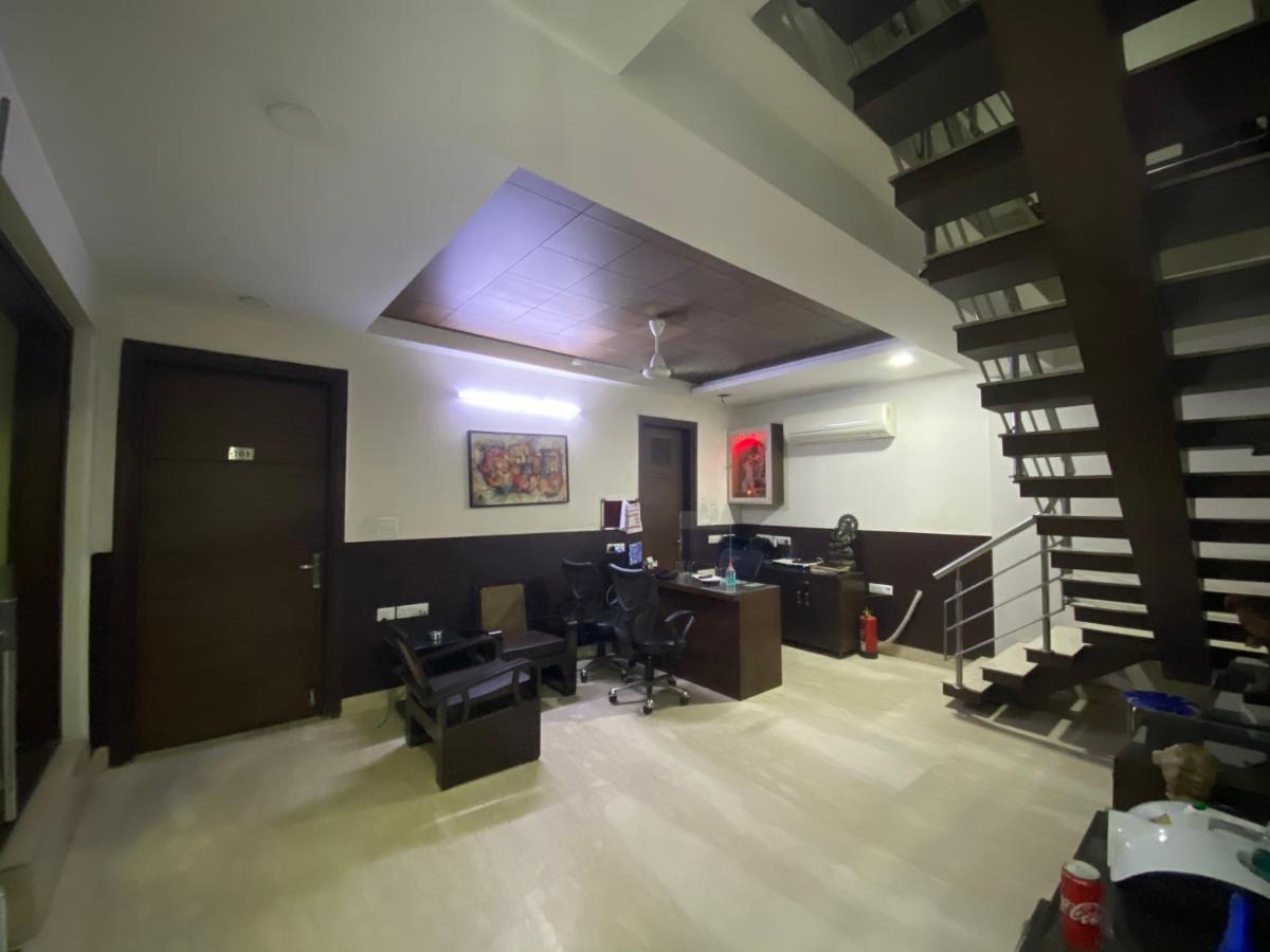 Sheesh Mahal Bed & Breakfast New Delhi Exterior photo